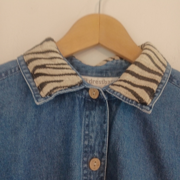 Dressbarn Shirt Womens 14-16 Denim Zebra Embroidery Button Long Sleeve - Picture 4 of 10